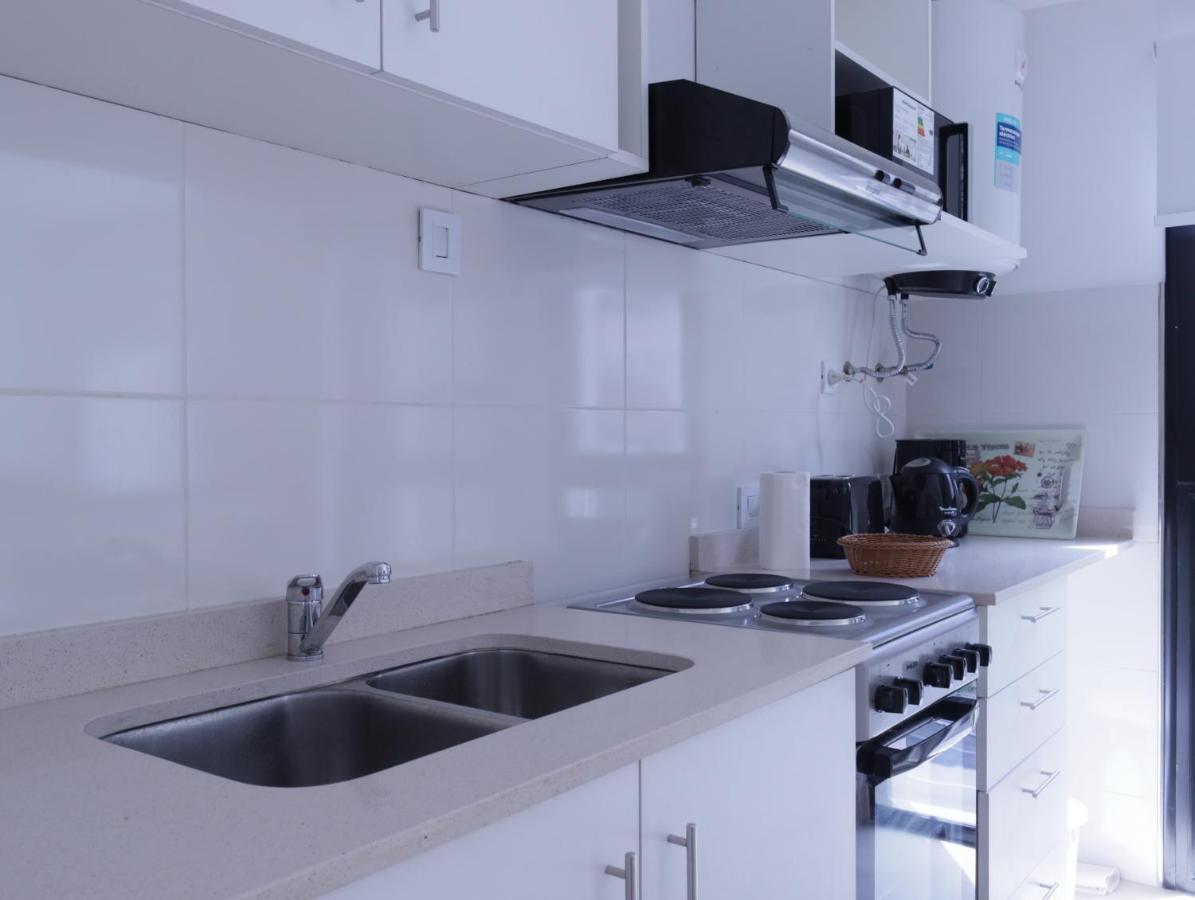 A Luminoso Y Practico Monoambiente En Apartment *